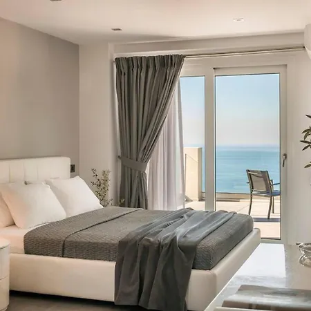 Grande Azzurro In Βίλα Λακήθρα