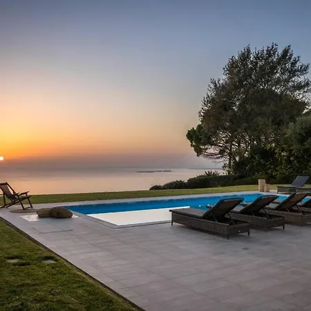 Grande Azzurro In * Λακήθρα