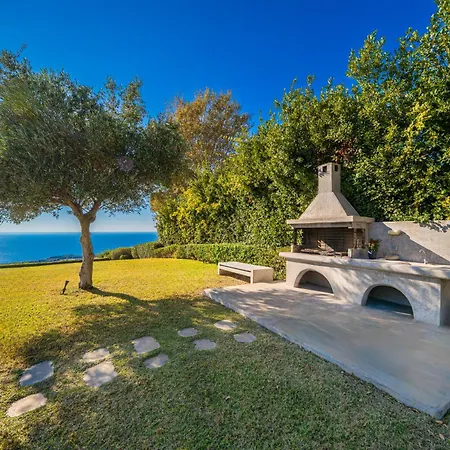 Grande Azzurro In Βίλα Λακήθρα