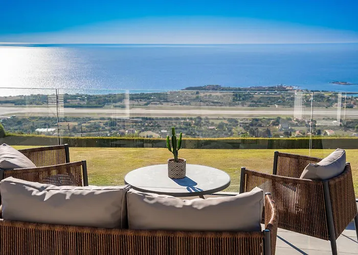 Grande Azzurro In וילה Lakíthra