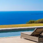 Grande Azzurro In Villa