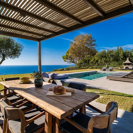 Grande Azzurro In فيلة