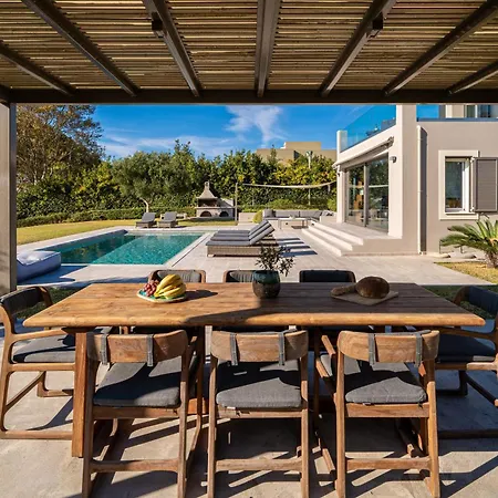 فيلة Grande Azzurro In Lakíthra